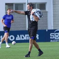 Vicente Moreno: “No hay mejor medicina que ganar el siguiente partido”