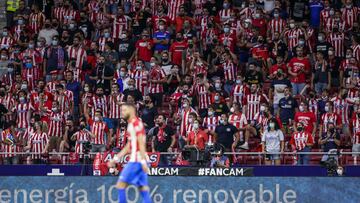 Aficionados del Atl&eacute;tico, durante un partido del equipo. 