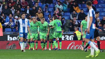 Tello y Lo Celso entusiasman al Betis y ahogan al débil Espanyol