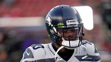 El receptor recibió luz verde para entrenar con Seattle hace 19 días y a prácticamente nada de debutar en 2020 ha sido marginado una vez más.