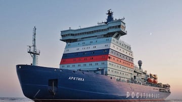 Así es el ‘Yakutia’, el descomunal rompehielos nuclear ruso de 33.000 toneladas que conquista por sorpresa el Ártico