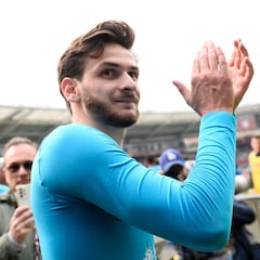 Khvicha Kvaratskhelia, Jugador del Mes en la Serie A por tercera ocasión