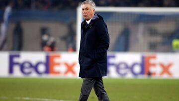 Napoli's coach Carlo Ancelotti looks on as he walks on the pitch after the UEFA Europa League round of 32 first leg football match between FC Zurich and SSC Napoli at the Letzigrund stadium in Zurich on February 14, 2019. (Photo by STEFAN WERMUTH / A