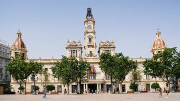 View of the facade of the Valencia City Hall.