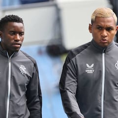 Morelos, suplente en empate de Rangers ante PSV