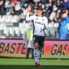 Edu Espiau consiguió su primer gol delante de sus aficionados en El Plantío