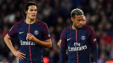 Los delanteros del PSG, Edinson Cavani y Neymar.