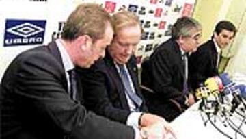 Sáenz, Perelló, Dani y Marcó explicaron los actos referentes a la colocación de la primera piedra del nuevo estadio.