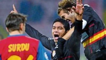 <b>BIGOLEADOR. </b>Renato se erigió como protagonista de la noche marcando los dos goles para el equipo de Manolo Jiménez.