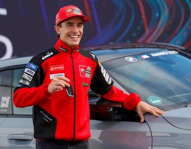 Marc Márquez, campeón del mundo de MotoGP de baja por una lesión, este fin de semana en el Circuito Ricardo Tormo. 