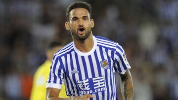 Willian José celebra un gol con la Real Sociedad.