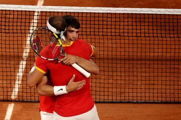 Rafa Nadal se despide de los Juegos Olímpicos tras caer en el dobles con Carlos Alcaraz frente a Rajeev Ram y Austin Krajicek.