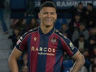 El de Puerto Cortés soñó con la disputa del clásico de Valencia, pero lo dejó antes del final: su complica al Levante en su lucha por sobrevivir.