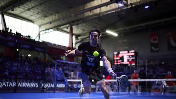 Jon Sanz, sacando una contrapared.