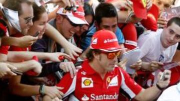 Button domina y Alonso mejora sólo con los duros