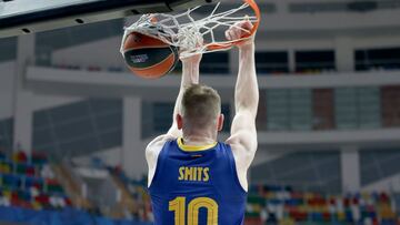 Rolands Smits machca ante el CSKA en Mosc&uacute;.