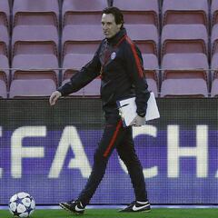 Dos estilos: Emery practicó penaltis; Luis Enrique, no