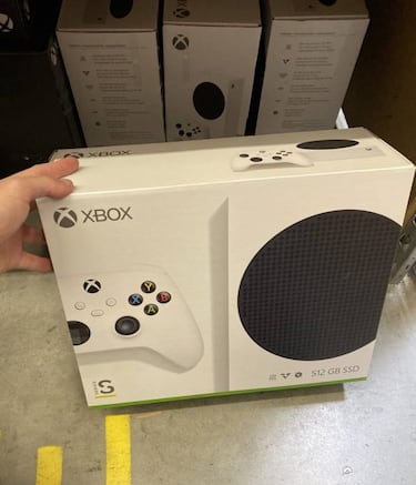 Xbox Series S: se filtra una foto de la caja en unos grandes almacenes