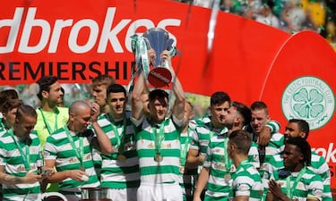 Atlético mulling a move for Celtic left back Kieran Tierney