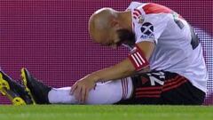 Preocupa Pinola: tuvo que dejar la cancha a la media hora