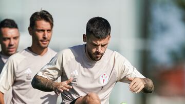 Carles Pérez se ejercita junto a Kevin Vázquez y Iago Aspas en la ciudad deportiva del Celta.