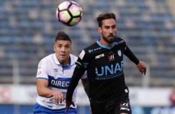 Universidad Católica festejó ante Deportes Iquique en San Carlos. 