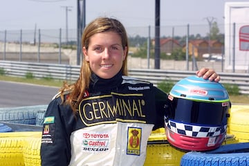 Fue la primera mujer española en convertirse en piloto de Fórmula 1. Su salto a la categoría reina del motor lo dio de la mano de Marussia convirtiéndose en probadora de la escudería.