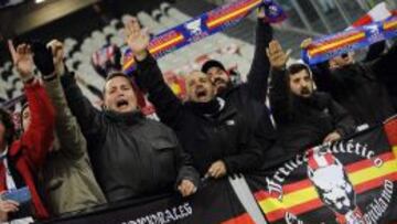 Ultras rojiblancos, en el Juventus-Atlético.