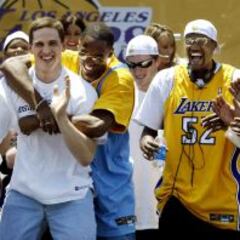 Samaki Walker y el puñetazo que le dio Kobe por 100 'pavos'