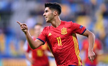 0-2. Marco Asensio celebró el segundo gol.