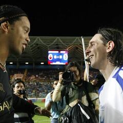 Ronaldinho: “Messi, the best player of all time...? That’s difficult”
