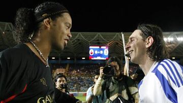Ronaldinho and Messi during a friendly in 2008.