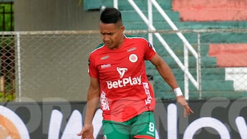 Jugador de Cortuluá en un partido de la Liga BetPlay.