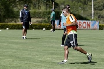 El equipo verdolaga se entrena para afrontar su primer reto como lo es enfrentar al Deportivo Cali por la Superliga. 