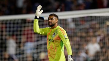 Malas noticias para Steffen y Marlon Fossey en el debut de Pochettino