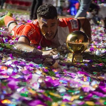 Le incomodaba que le llamaran revulsivo, pero entrando desde el banquillo había logrado dos de sus grandes hitos en el Espanyol: un gol en la final de la Copa del Rey de 2006 y el de la salvación, un mes después. En el Tamudazo sería sustituido en el minuto 63. Sigue teniendo el gol por bandera: es el máximo realizador histórico del Goa FC, en la Superliga india. Ahora está precisamente decidiendo su futuro.