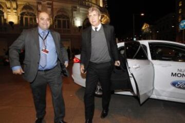 Premios AS 2014. Javier Matallanas acompaña Manuel Pellegrini, técnico del Manchester City, a su llegada al Hotel Palace en el nuevo Ford Mondeo.