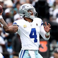 Dak Prescott passes Hall of Famer, eyes Cowboys all-time record
