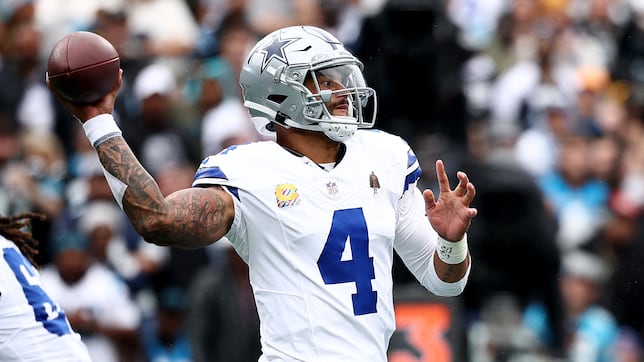 Dak Prescott passes Hall of Famer, eyes Cowboys all-time record