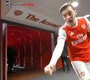 El grito de celebración en español de Mesut Özil en el túnel