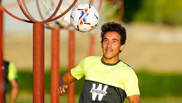 Luis Milla ya se entrena en Granada.