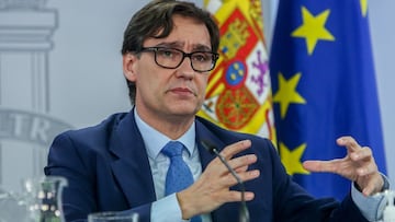 El ministro de Sanidad, Salvador Illa; interviene durante una rueda de prensa tras la celebración del Consejo Interterritorial en el Complejo de Moncloa, en Madrid, (España), a 4 de noviembre de 2020. Durante la reunión de esta tarde, el Consejo Interterr