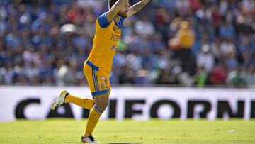 La directiva de Tigres recibió una oferta formal del equipo brasileño para hacerse de los servicios del delantero felino.