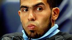 Carlos Tévez seguirá en el City según su agente