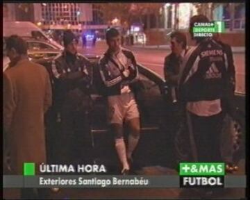 El 12 de diciembre de 2004 el Real Madrid empataba a uno contra la Real Sociedad cuando en el minuto 88 el colegiado Vicente José Lizondo Cortés decidió suspender el partido. Una llamada de ETA al diario Gara anunciaba que a las 21:00 horas iba a estallar un artefacto en el estadio Santiago Bernabéu, poco después de la hora prevista para el final del partido. 
