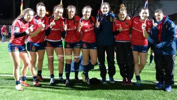 Las jugadoras de Espa&ntilde;a celebran su victoria ante Alemania en el Europeo Femenino.