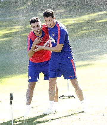 Correa y Giménez. 

