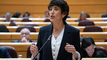 La ministra de Inclusión, Seguridad Social y Migraciones, Elma Saiz, durante una sesión plenaria en el Senado, a 17 de febrero de 2026, en Madrid (España). La sesión tiene como punto relevante la regularización masiva de migrantes llevada a cabo por el gobierno y sus consecuencias sociales y económicas.
17 FEBRERO 2026;SENADO;PLENO;SESIÓN PLENARIA;POLÍTICA;SENADOR;SENADORA;
Fernando Sánchez / Europa Press
17/02/2026