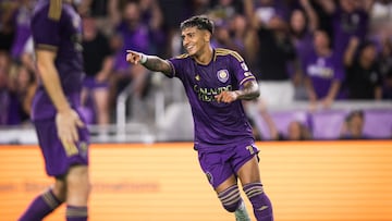 El delantero uruguayo celebra anotación con Orlando City