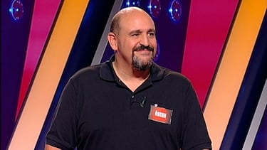 Pocos concursos se le han resistido al bueno de Óscar, que se llevó el bote de ‘Pasapalabra’ en su última aparición televisiva. Otro de los eméritos de ‘Saber y ganar’ con dos participaciones en 2006 y 2016.